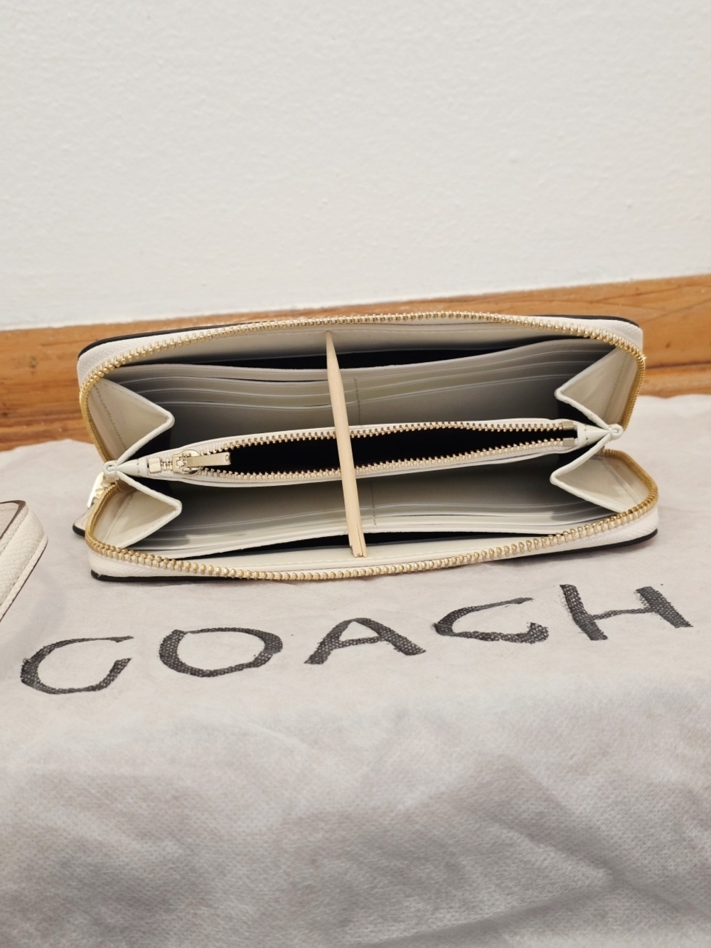 COACH Sierra Satchel + Accordian Zip Wallet w/ Stardust Studs In Chalk - Picture 16 of 16